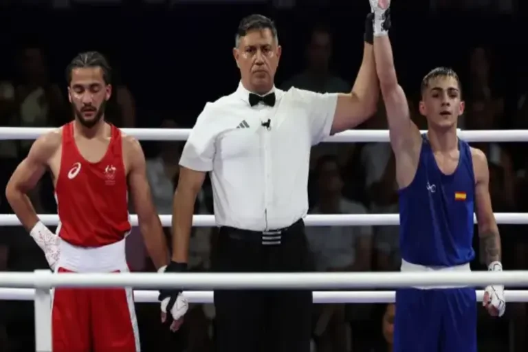 Spain’s Rafael Lozano Aims for Gold with Father Coaching from Ringside: Rafael Lozano vs. Yusuf Chothia: Olympic Boxing 2024 Rafael Lozano vs. Yusuf Chothia