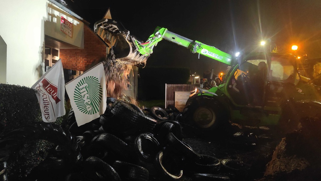 FNSEA members were widely mobilized this Monday, November 18 in Beauvais. (Photo Oise Hebdo)