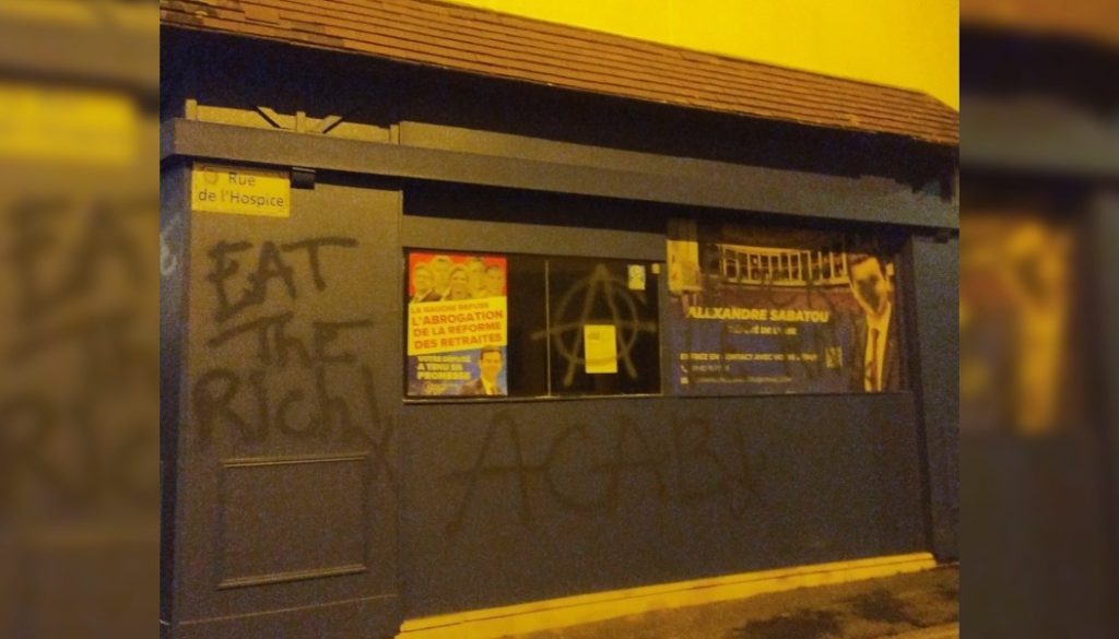 The office of the deputy for the third constituency of Oise, Alexandre Sabatou, located in Chambly, was vandalized on the night of December 17. (Photo Alexandre Sabatou)