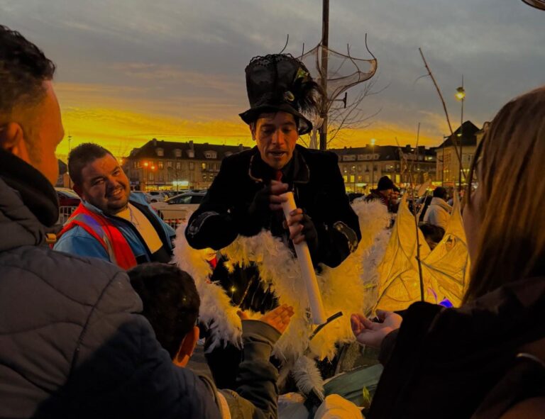Creil. Christmas lights are launched with a colorful parade