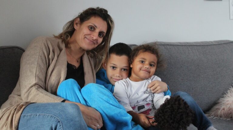 From Nouméa to Sérifontaine, a mother flees the riots to rebuild a new life