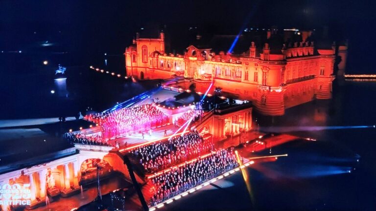 TF1 magnificently highlighted the Château de Chantilly for the New Year!