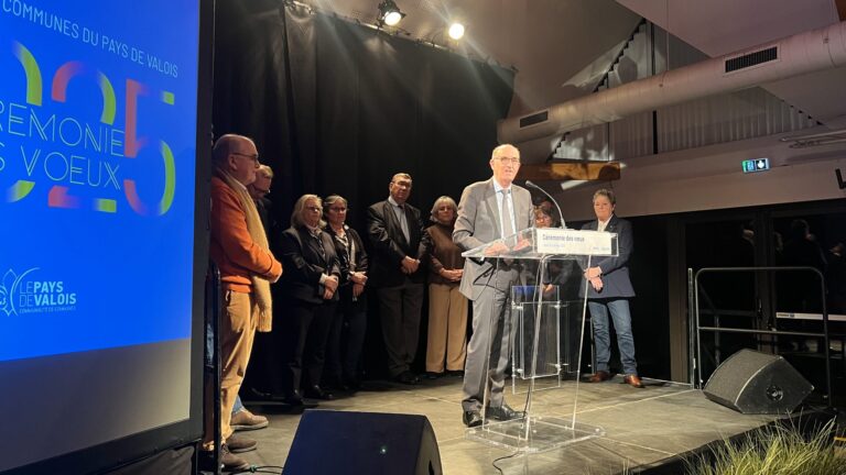 Wishes under the sign of “audacity and proximity” in the land of Valois