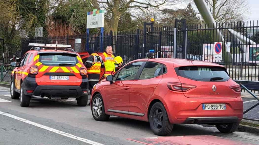 Oise Clermont Cassini high school bomb alert