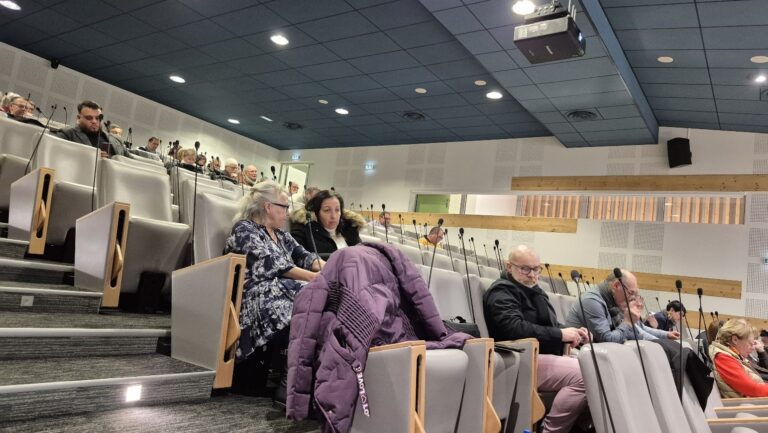 Noyonnais country. A record advice: the cloth burned ten minutes