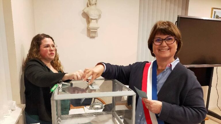 Cécile Davidovics officially becomes mayor of Verberie