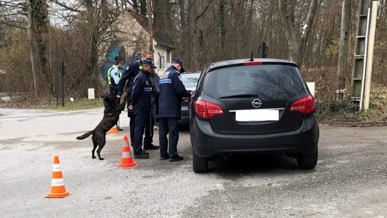 The police want to restore confidence to the population by strengthening their presence on the ground