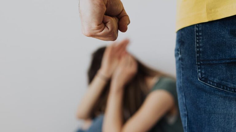 MOUY. Six months suspended for the former violent spouse Laurent Measson